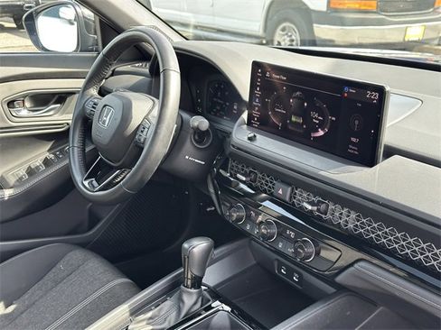 Used 2024 Honda Accord Sport image 33