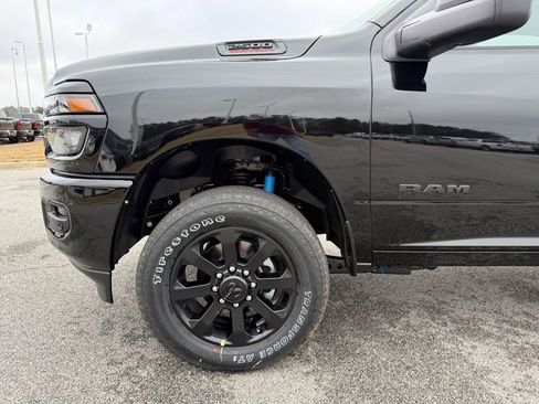 New 2026 RAM 2500 Big Horn AWD/4WD image 17