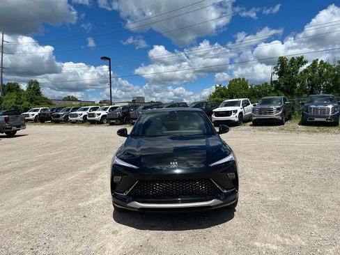 Used 2025 Buick Envista Avenir FWD image 3