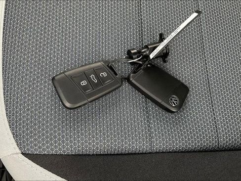 New 2025 Volkswagen Taos S image 28