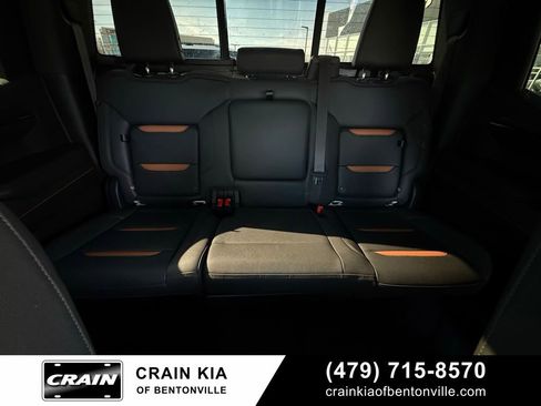 Used 2023 GMC Sierra 1500 AT4 w/ Technology Package image 30