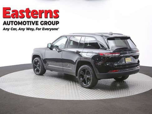 Used 2024 Jeep Grand Cherokee Altitude AWD/4WD image 65