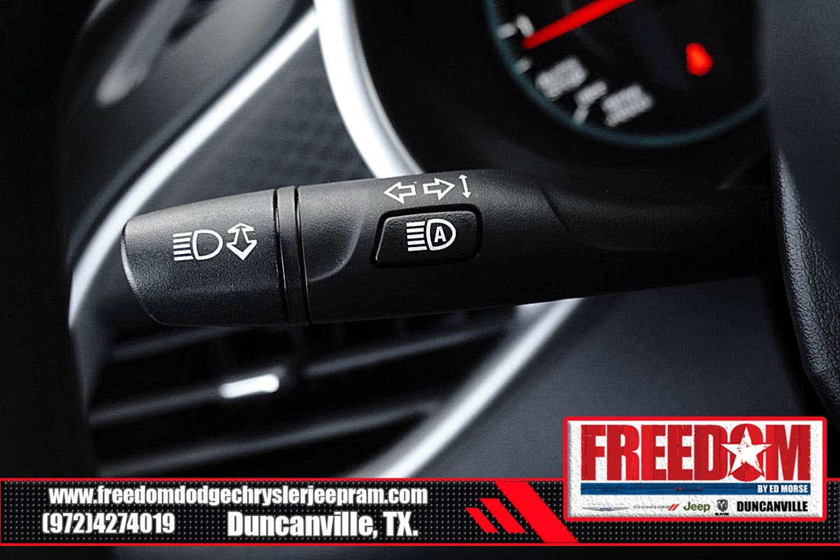 Used 2025 Chevrolet Malibu LT FWD image 27