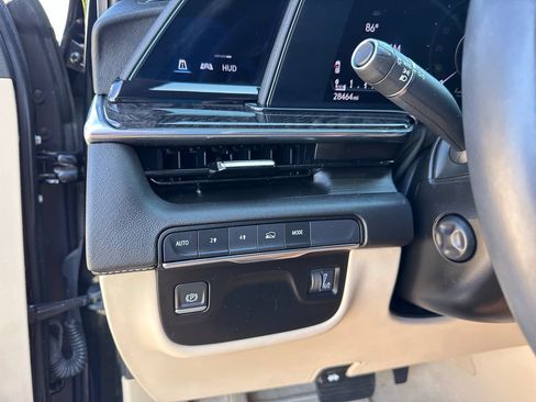 Certified 2023 Cadillac Escalade Premium Luxury AWD/4WD image 34