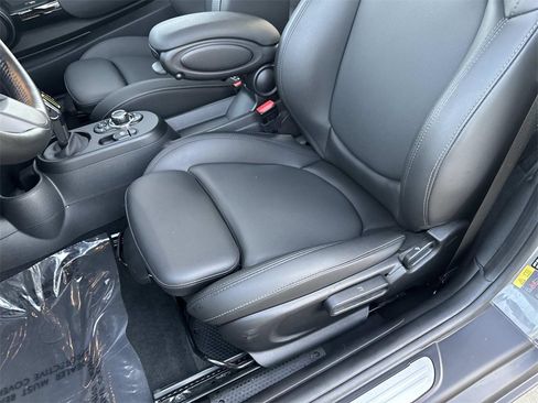 Used 2022 MINI Cooper SE image 11
