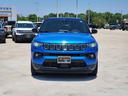 Used 2025 Jeep Compass Limited AWD/4WD image 6