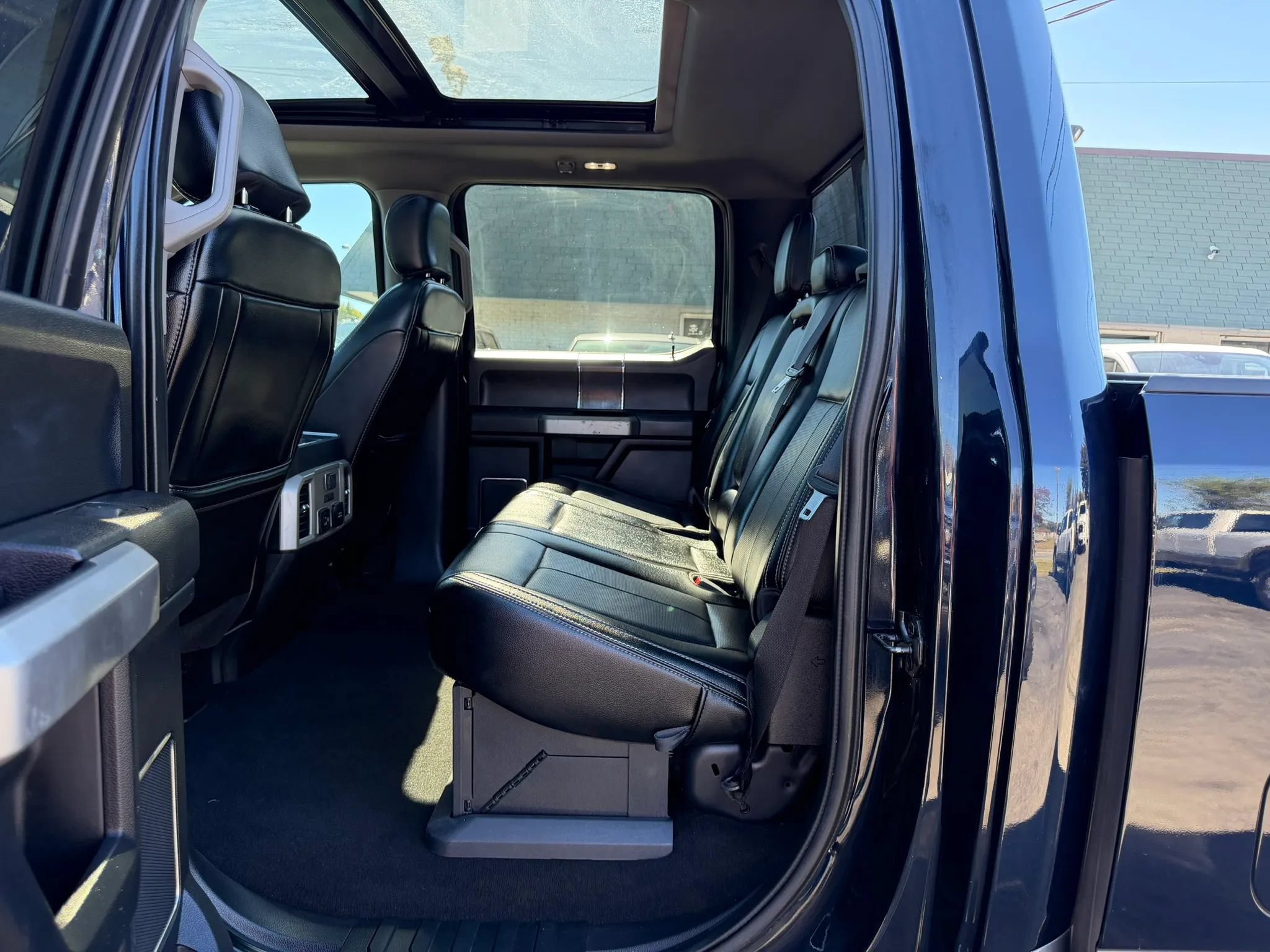 Used 2021 Ford F250 Lariat w/ Tremor Off-Road Package AWD/4WD image 20