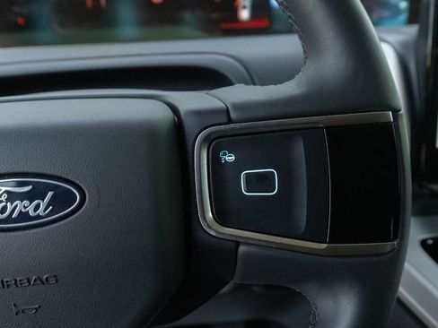Used 2025 Ford Expedition Active RWD image 31