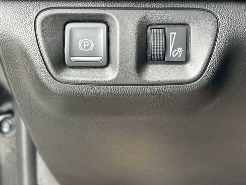 Used 2019 GMC Acadia SLE FWD image 23