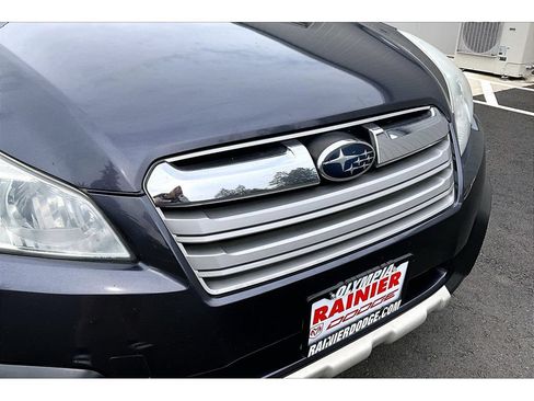 Used 2013 Subaru Outback 2.5i Limited AWD/4WD image 28