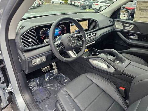 New 2026 Mercedes-Benz GLS 450 4MATIC image 15