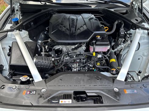 Used 2025 Genesis G70 2.5T AWD/4WD image 31