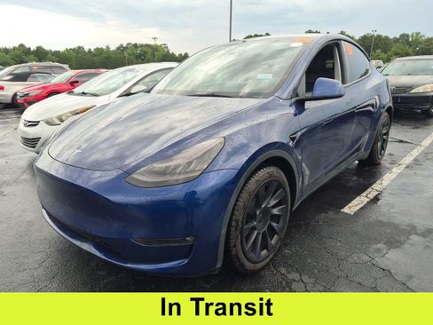 Used 2021 Tesla Model Y Long Range AWD/4WD image 1