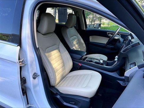 Used 2022 Ford Edge SEL AWD/4WD image 11