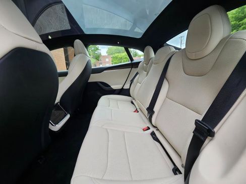 Used 2023 Tesla Model S AWD image 62