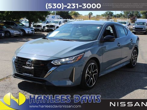 Used 2024 Nissan Sentra SR FWD image 3