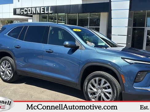 Certified 2025 Buick Enclave Preferred image 1