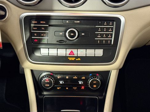 Used 2019 Mercedes-Benz GLA 250 image 28