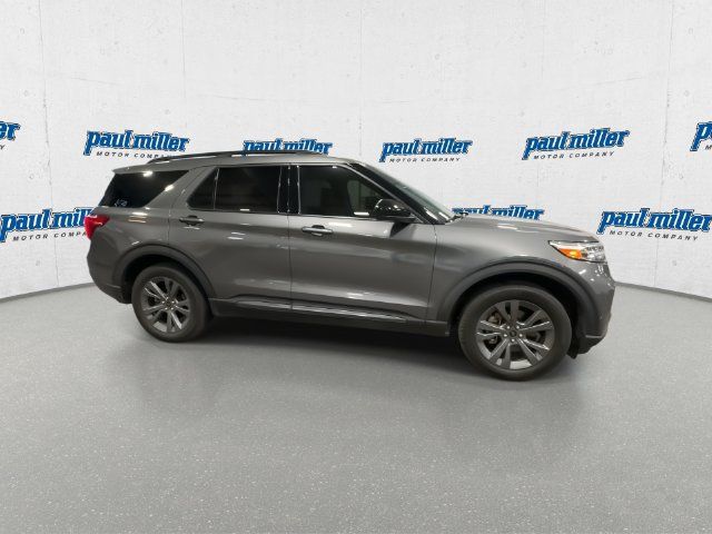 Used 2023 Ford Explorer XLT w/ Equipment Group 202A AWD/4WD image 13