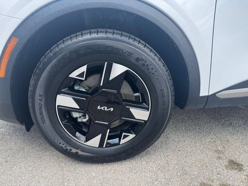 Used 2026 Kia Sportage LX AWD/4WD image 30