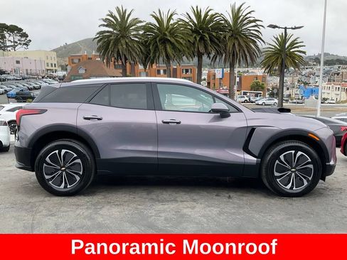 Used 2024 Chevrolet Blazer EV LT AWD/4WD image 3