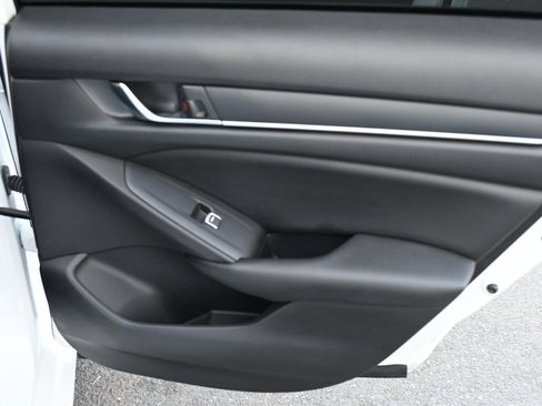 Used 2020 Honda Accord Sport image 17