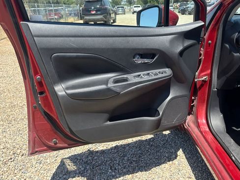 Used 2020 Nissan Versa SV FWD image 15