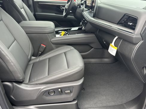 New 2026 Chevrolet Tahoe LT w/ Comfort Package image 16