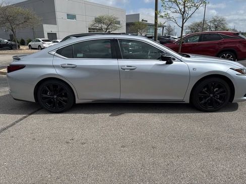 Used 2025 Lexus ES 350 F Sport image 2