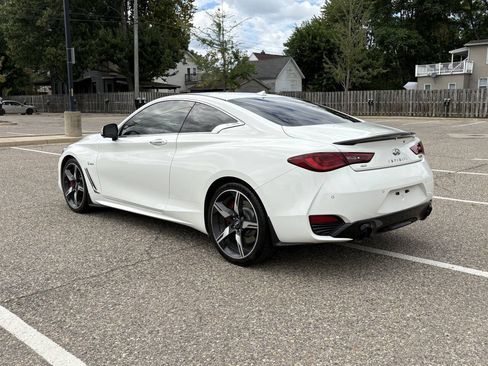Used 2018 INFINITI Q60 Red Sport 400 w/ Pro Active Package AWD/4WD image 36
