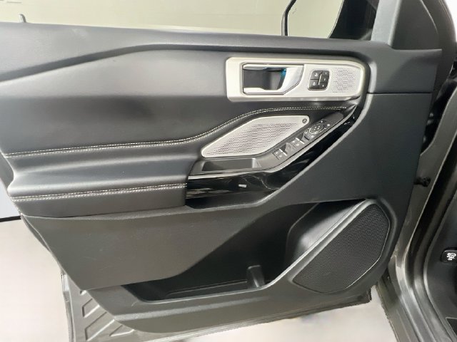 Used 2023 Ford Explorer ST w/ Equipment Group 401A AWD/4WD image 34