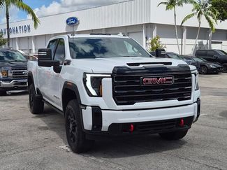 Used 2025 GMC Sierra 2500 AT4 w/ AT4 Premium Plus Package AWD/4WD video 3