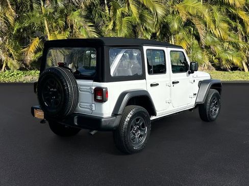 Used 2024 Jeep Wrangler Sport image 5