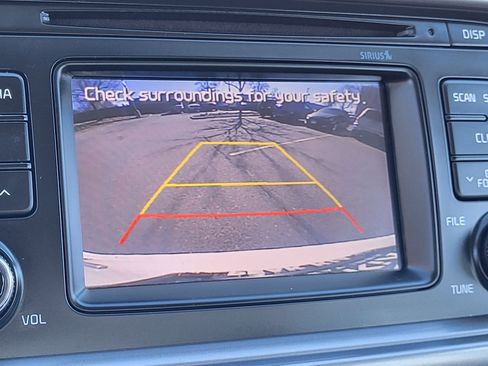 Used 2017 Kia Optima LX w/ Driver Convenience Package image 22