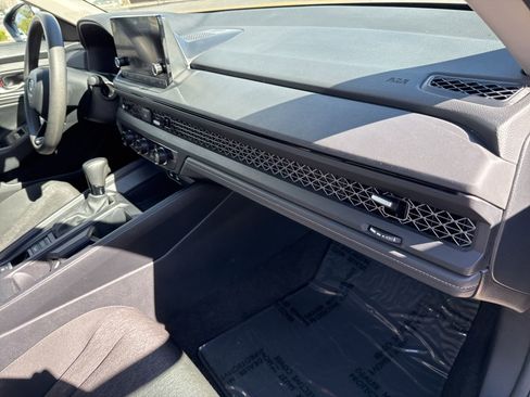 Used 2024 Honda Accord EX image 27