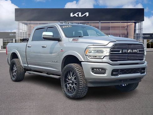 Used 2022 RAM 2500 Laramie AWD/4WD image 1
