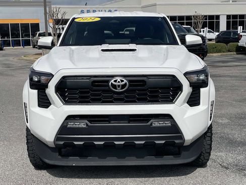 Used 2024 Toyota Tacoma TRD Sport image 10