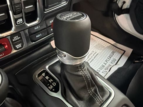 New 2025 Jeep Wrangler Unlimited Rubicon 392 image 28