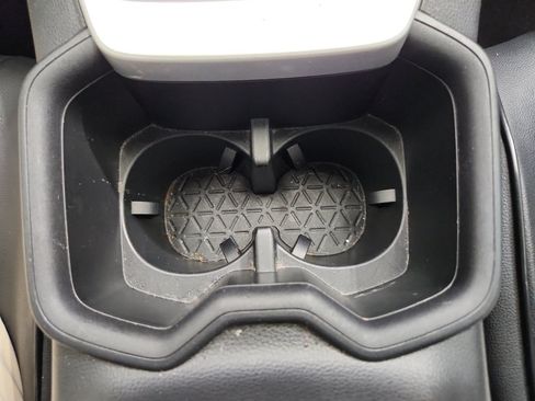 Used 2024 Toyota RAV4 XLE w/ Convenience Package image 24