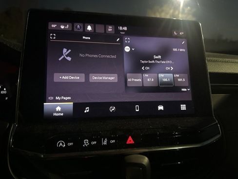 Used 2022 Jeep Compass Limited image 11