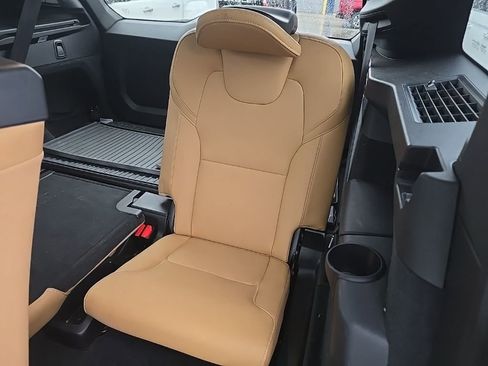 Used 2018 Volvo XC90 T6 Momentum w/ Convenience Package AWD/4WD image 12