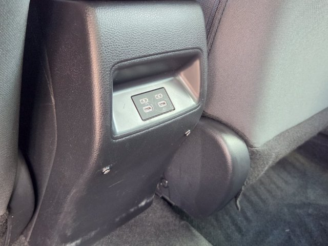 Used 2025 Toyota Corolla LE FWD image 14