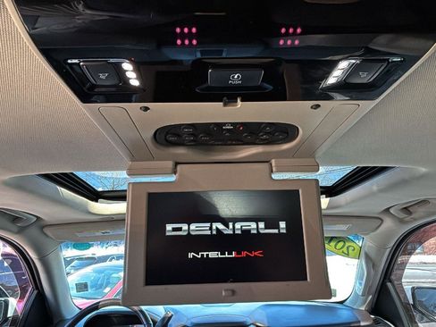 Certified 2017 GMC Yukon Denali w/ Open Road Package image 30