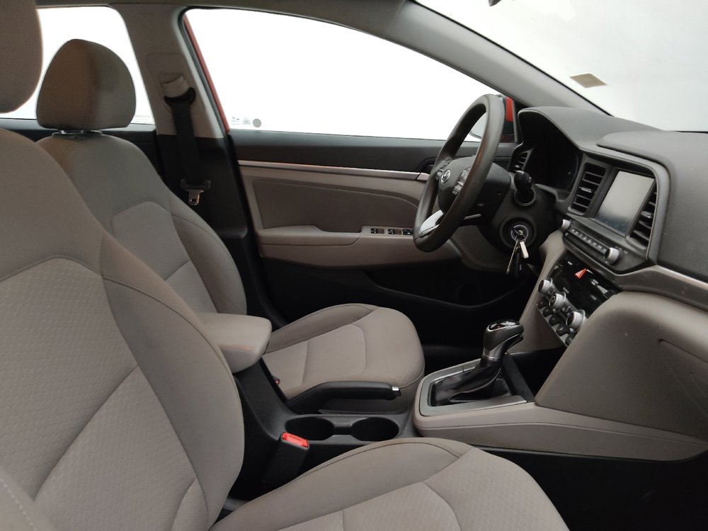 Used 2020 Hyundai Elantra SEL FWD image 21