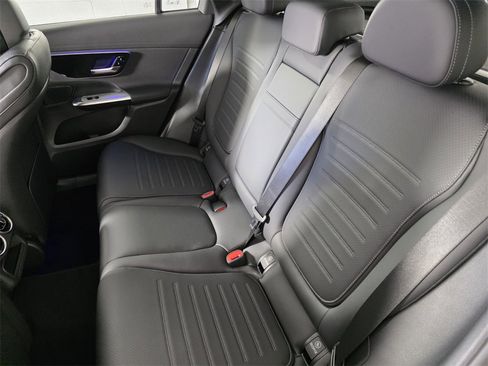 New 2026 Mercedes-Benz GLC 300 image 12