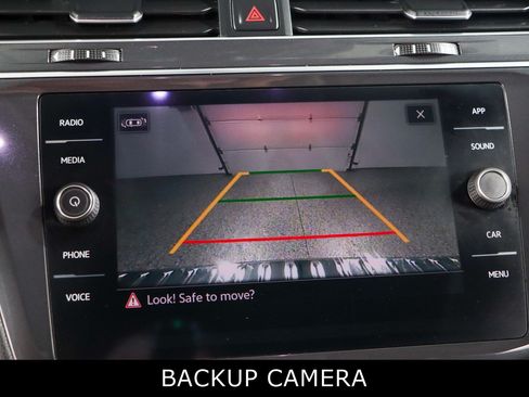 Used 2023 Volkswagen Tiguan SE FWD image 18