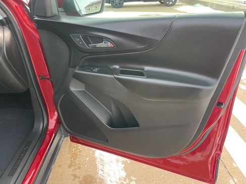 Used 2019 Chevrolet Equinox LT image 54