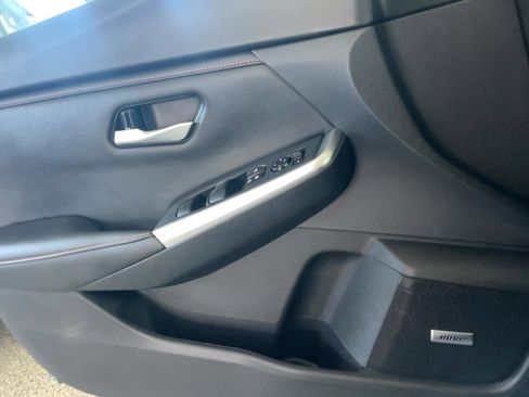 Used 2025 Nissan Sentra SR w/ SR Premium Package FWD image 7