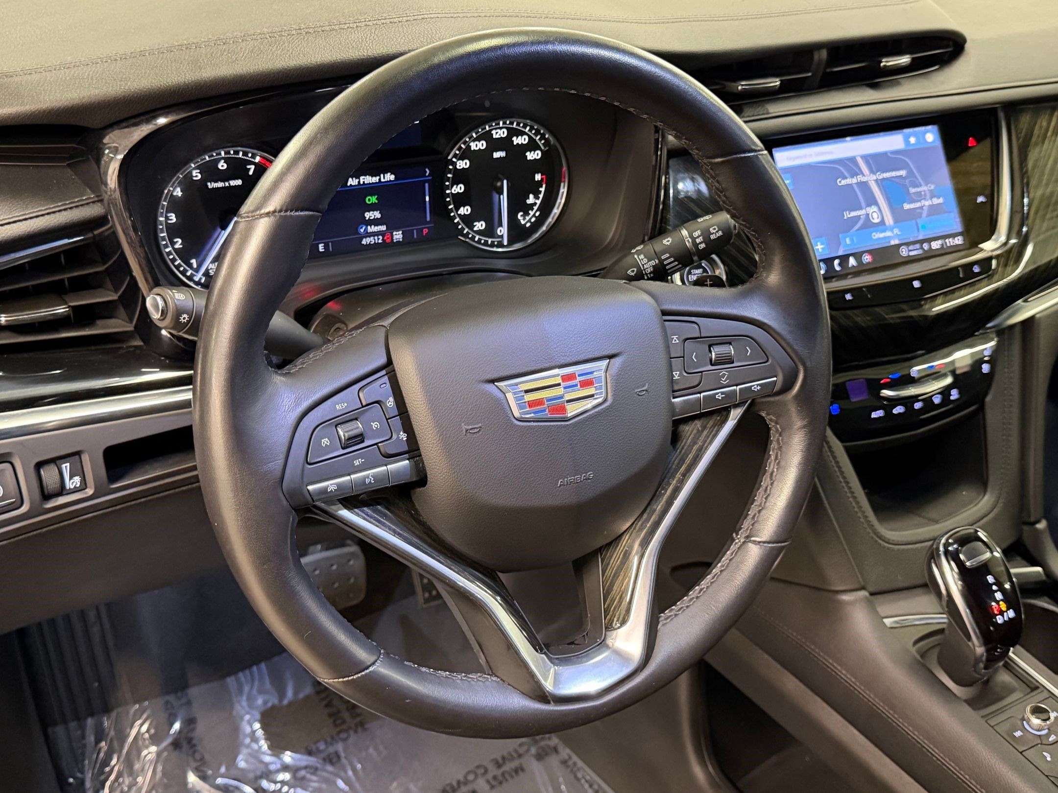 Used 2021 Cadillac XT6 Premium Luxury AWD/4WD image 4