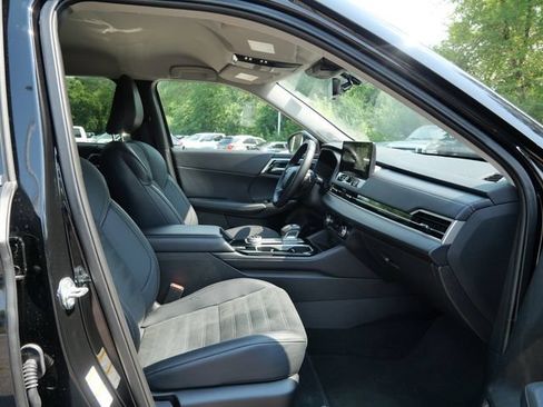 Used 2025 Mitsubishi Outlander SE AWD/4WD image 8